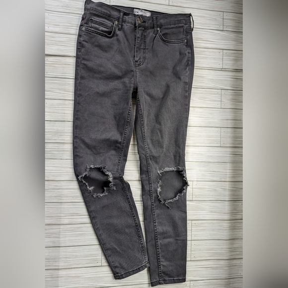 Free People Busted Knees Skinny Jeans in Washed Black Women's Size 28 - Picture 6 of 12